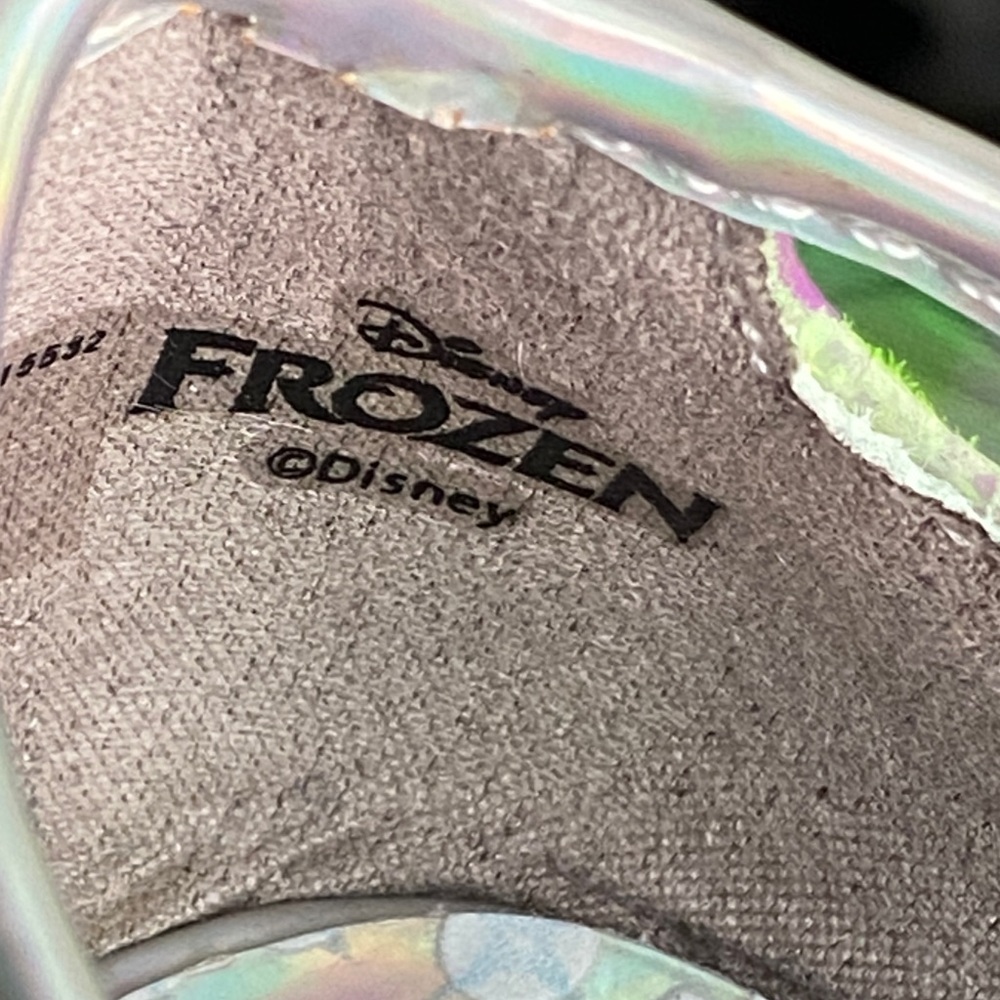 Disney Frozen Iridescent Dress Shoes - Picture 7 of 11